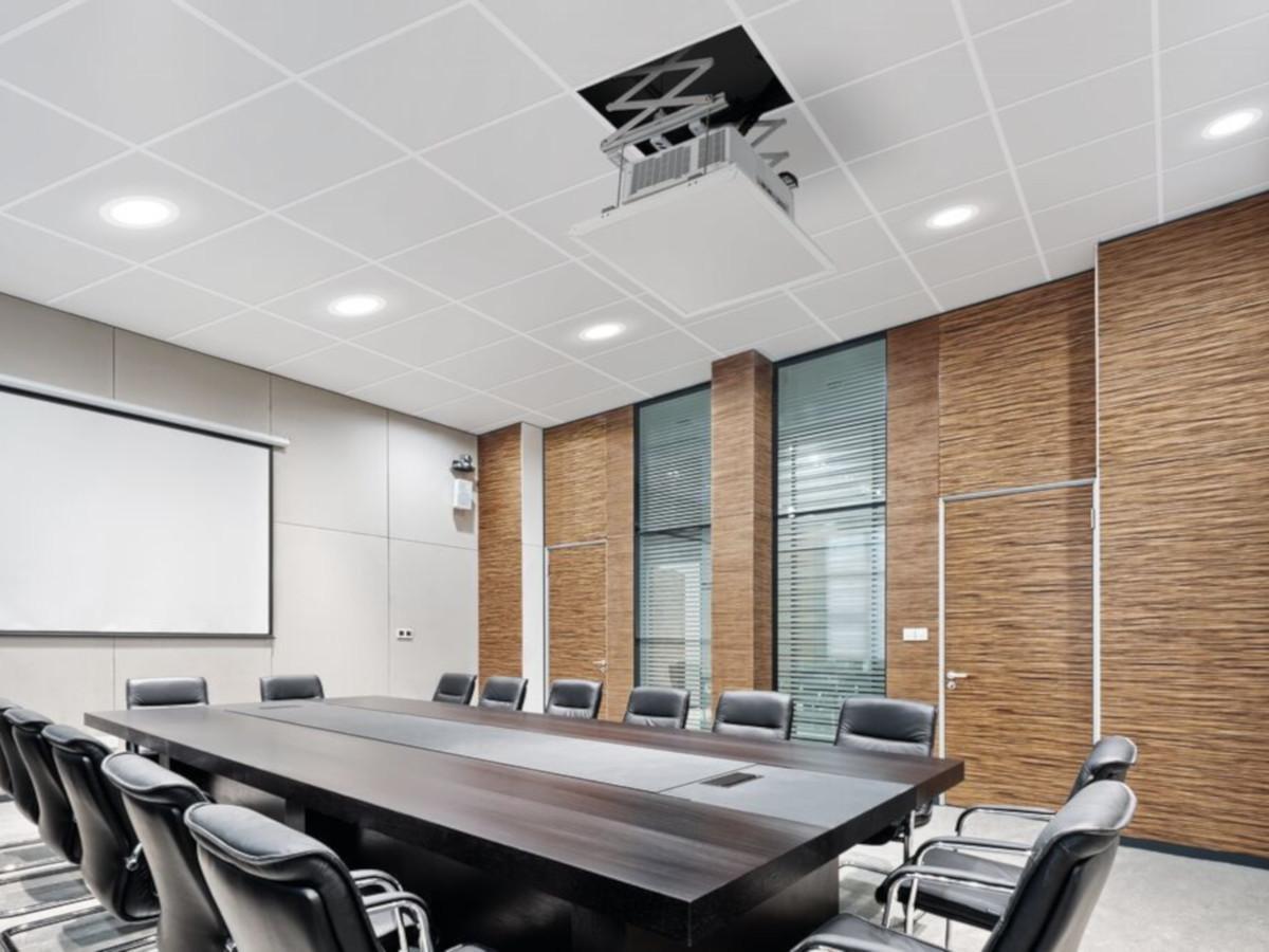 Vogel's PPL 2040 elektrischer Beamer Deckenlift 400 mm HUB, max. 30 kg Anwendungsbeispiel Konferenzraum Vogel's PPL 2040 elektrischer Beamer Deckenlift 400 mm HUB, max. 30 kg Anwendungsbeispiel Konferenzraum