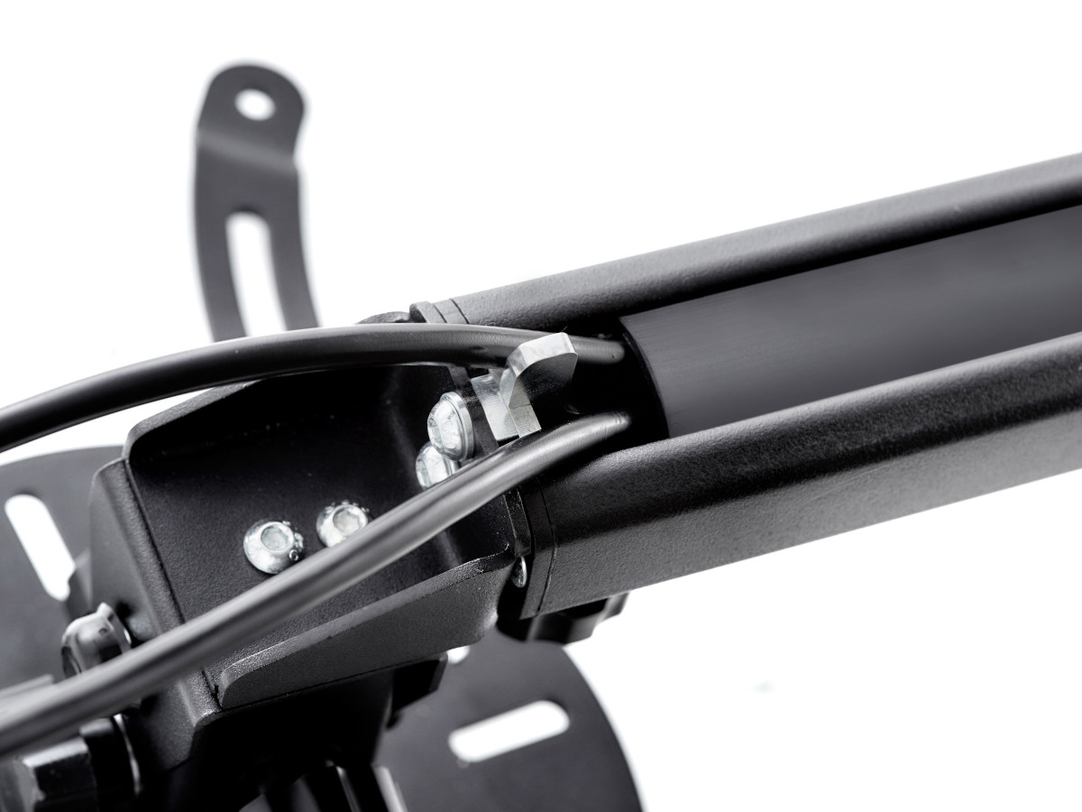 Edbak PMV300 Beamer Deckenhalterung 1000-1700mm, schwarz Kabelführung Edbak PMV300 Beamer Deckenhalterung 1000-1700mm, schwarz Kabelführung